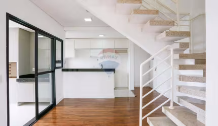 Apartamento Duplex à venda com 3 quartos, 1 suíte e 2 vagas no Parque Campolim