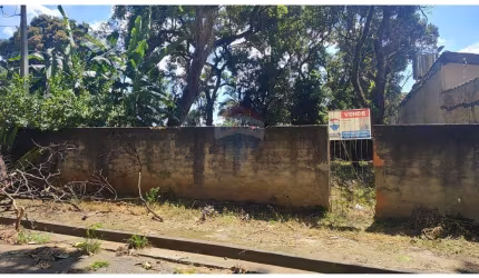 Terreno à Venda com 300 m² em Sorocaba