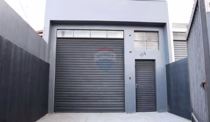 Galpão à venda na Zona Norte,  Vila Mineirão, com 115 m², valor R$ 243.000.