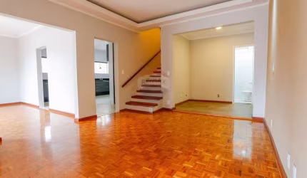 Casa à Venda,  3 dormitórios sendo 1 suite, piscina e área gourmet  - Jardim Embaixador Sorocaba SP