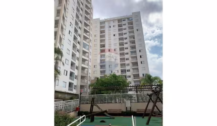 Apartamento com 2 dormitórios no Santa Rosália