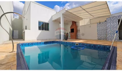 Casa de Condominio com Piscina para locação com 3 quartos, 3 suítes no Wanel Ville, Sorocaba-SP