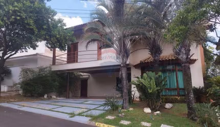Casa para locação 4 quartos, sendo 2 suítes, 400m², no Condomínio Village Saint Claire, Alto da Boa Vista em Sorocaba-SP.