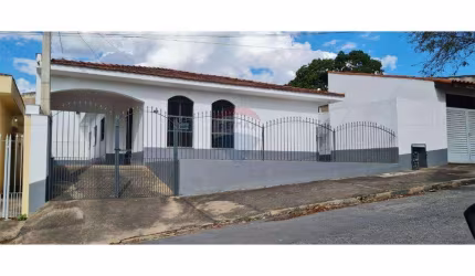 Casa com 3 dormitórios para alugar, 192 m² por R$ 1.550,00/mês - Vila Haro - Sorocaba/SP