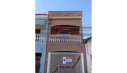 Casa sobrado em votorantim, 3 minutos do centro 10 minutos do Campolim