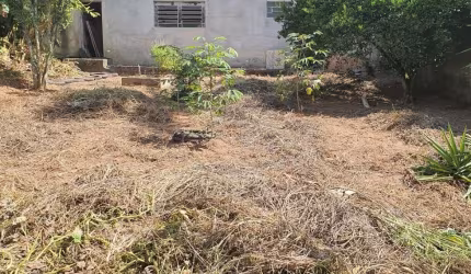 Terreno em bairro supervalorizado com 347 m², sendo 10 metros de frente.