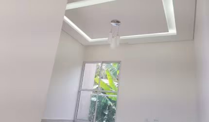 Apartamento Cobertura com 78,40 m², 03 dormitórios, sendo 01 tipo suíte, 02 salas, 2 vagas