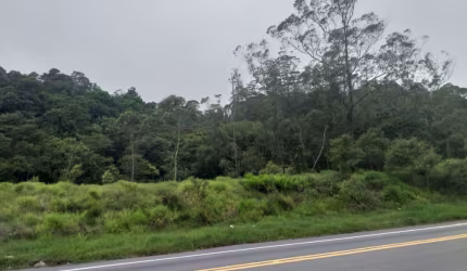 Terreno de 9.146m² localizado na Rodovia Índio Tibiriçá no km 50 na cidade de Ribeirão Pires. Aceita Permuta!