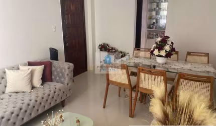 Apartamento em Amaralina, 2 quartos, 2 banheiros, 1 vaga de garagem, área de serviço completa.