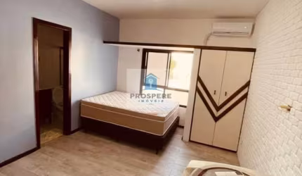 Apartamento de quarto e sala, nascente, pé na areia no Flamengo.