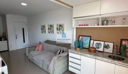 Apartamento no Jardim Apipema, 3 quartos, sendo 1 suíte, 3 banheiros, 2 vagas de garagem, área de serviço, varanda.