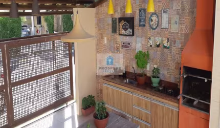 Casa duplex na Praia do  Flamengo, 4 quartos sendo 2 suítes com closet e 6 vagas de garagem