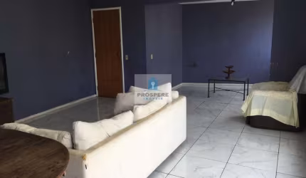 Apartamento muito amplo, 4 quartos sendo 1 suíte, 1 vaga, Graça