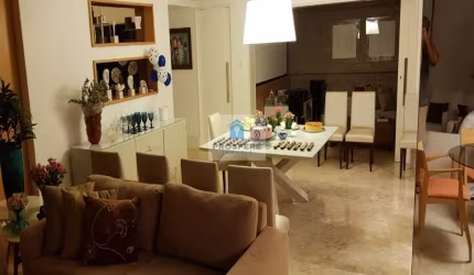 Apartamento nascente, 4 suítes no Jardim Apipema, 1 por andar, área de serviço com dependência completa, ar condicionado.