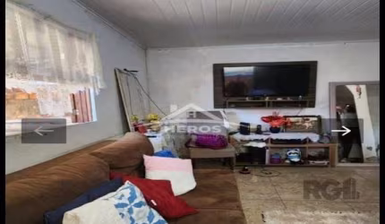 Casa 2 dormitórios à venda Hípica Porto Alegre/RS