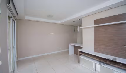 Apartamento com 3 dormitórios, 1 vaga escriturada e pátio privativo no Bairro Hu