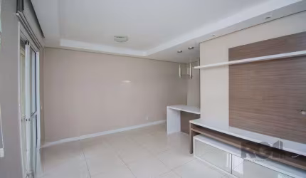 Apartamento com 3 dormitórios, 1 vaga escriturada e pátio privativo no Bairro Hu