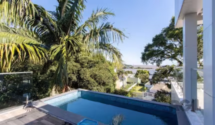 Casa 2 dormitórios à venda Vila Assunção Porto Alegre/RS