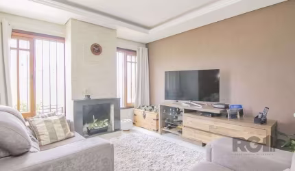 Casa 115m² - 3 dormitórios, 3 vagas no bairro Jardim Leopoldina