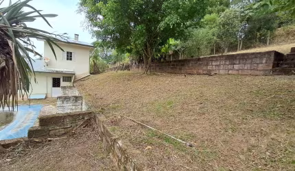 Sítio à Venda com 1390m² e 3 dormitórios,sendo 1 suíte, por R$ 198.000