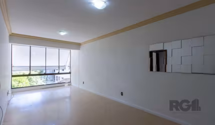 Apartamento, 2 dormitórios, bairro Cristal.