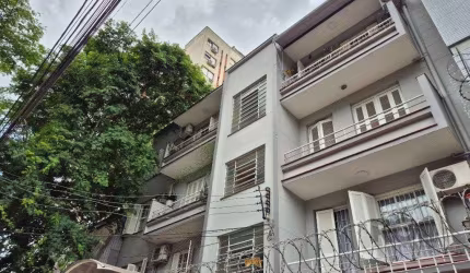 02 Dormitórios, térreo com pátio
