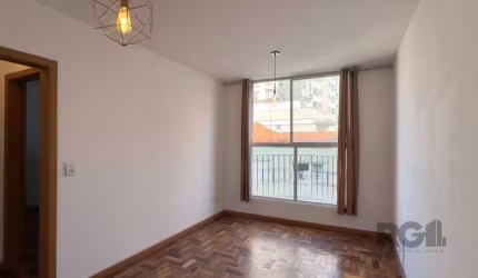 APARTAMENTO 1 DORMITÓRIO, DE FRENTE, NO CENTRO HISTÓRICO