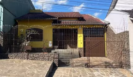 Casa 3 dormitórios, 2 vagas, Bairro Princesa Izabel