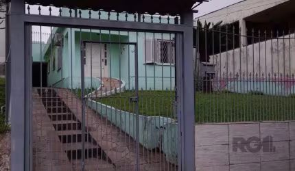 Casa 2 dormitórios, vaga de garagem, bairro São Judas Tadeu