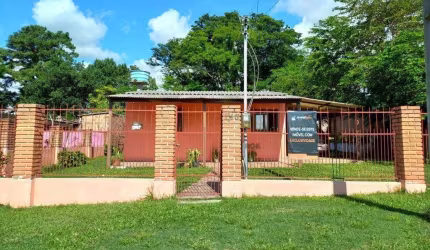 Casa com 2 dormitórios por R$ 460.000,00 na Rua José Manoel Pujol nº143- Parque