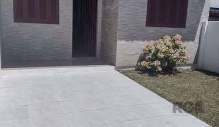 CASA -  2 dorms - 2 vagas - 57,00 m² - CIDREIRA