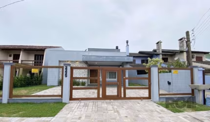 Casa 3 dormitórios à venda Centro Imbé/RS