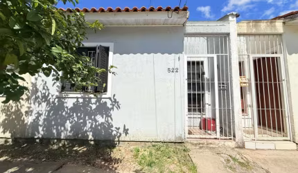 Casa Financiável no bairro Hípica - 2 dormitórios
