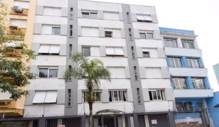 Apartamento reformado,  2 quartos, elevador - Centro Histórico