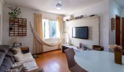 Apartamento 02 dormitórios I bairro Cristal