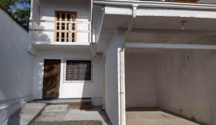 Casa 5 Dormitórios em Fase Final de Construção