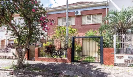 Casa para Venda - 118m², 2 dormitórios, 2 vagas - Medianeira