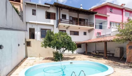 Casa para Venda - 336.21m², 3 dormitórios, sendo 1 suites, 3 vagas - Nonoai