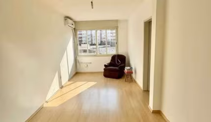 Excelente apartamento 2 quartos 1 vaga de garagem escriturada prédio com elevado