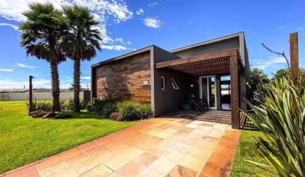 Casa em Condomínio 4 dormitórios à venda Atlântida Sul Xangri-Lá/RS