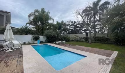 Magnífica casa Condomínio Bosques de Atlântida