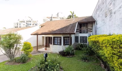 Casa 3 dormitórios à venda Camaquã Porto Alegre/RS