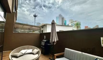 Loft de 64m², 1 dormitório, 2 vagas no bairro Independência