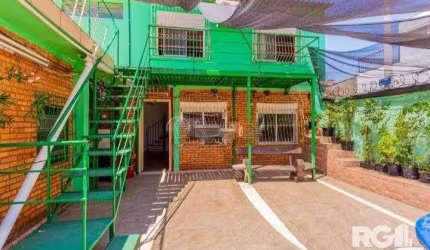 CASA 3 DORMITORIOS NA ASSIS BRASIL