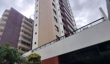 Apartamento na Rua Amazonas na Pituba
