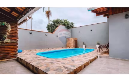 Casa à venda com piscina e área de festa - Tapajós - Indaial/SC