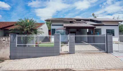 Casa em Indaial no Bairro Benedito por R$289.900,00