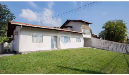 Casa - Bairro Encano em Indaial/SC, com fácil acesso a Blumenau