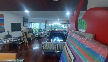 Apartamento amplo no Horto Florestal!
