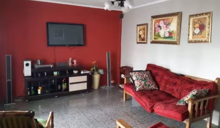 Casa com 4 quartos à venda no Centro, Diadema , 212 m2 por R$ 750.000